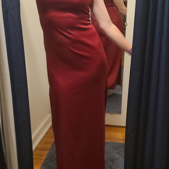 Red Dress - Rampage Semi-Formal - Picture 8 of 14